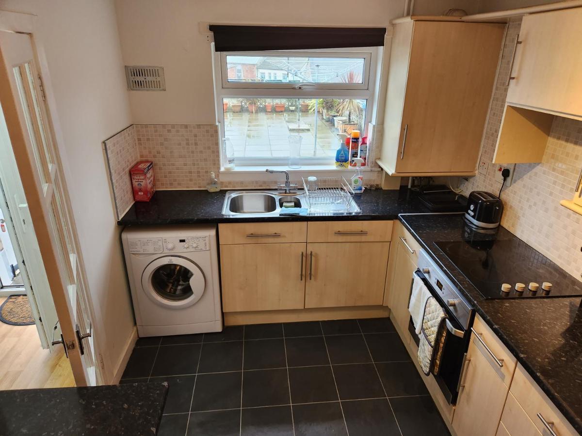 No 11 3 Bed Serviced Appartment Town Centre Girvan Buitenkant foto