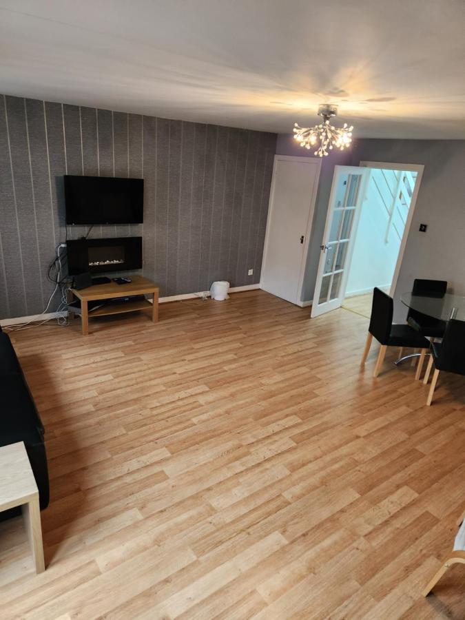 No 11 3 Bed Serviced Appartment Town Centre Girvan Buitenkant foto
